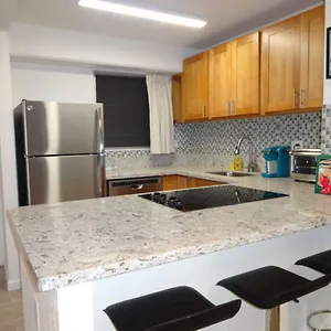 Waikiki 2br King/king Beds Newly Renovated Apartment